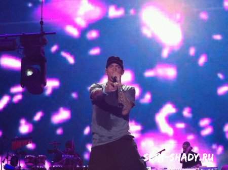 Eminem Comerica Park (Sept. 3) (12 videos)