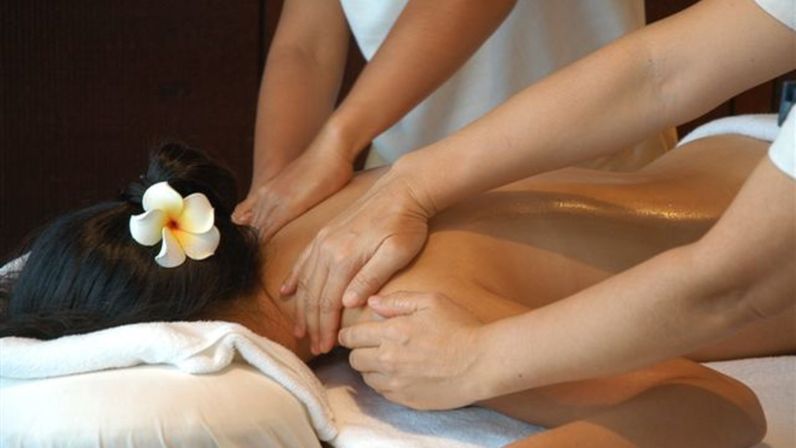 Mp4 massage. Королевский массаж. Ручной массаж. Тайский массаж в четыре руки. Традиционный Балийский массаж.
