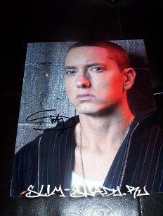 Подпись Eminem'a выложена на Ebay
