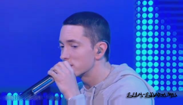 Eminem performs "Forever, Stan, Not Afraid" Live - France - Le Grand Journal 2010