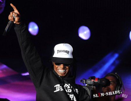 Lil Wayne получил платину в первую неделю